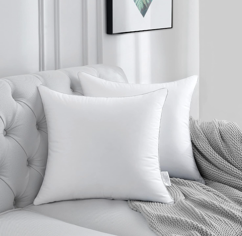 כרית נוי לבנה | MORA Soft Pillow